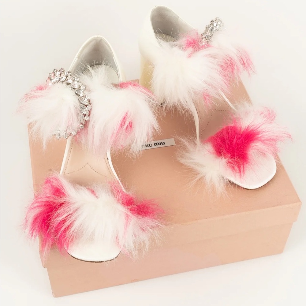 Miu Miu F/W 2017 faux fur and patent leather sandals